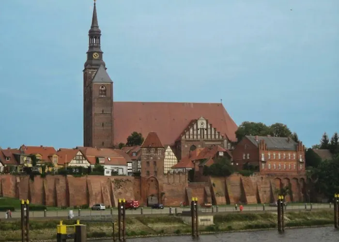 Elbfischerhaus Am Zollensteig * Tangermünde